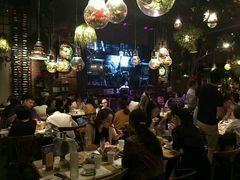 -胡桃里音乐餐厅(陶溪川店)(川湘赣菜·世界百大酒庄直供红酒·音乐表演)