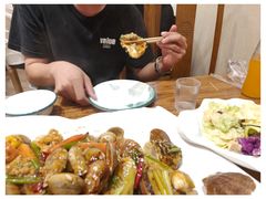 -东来菜馆•手抓海鲜家常菜•海鲜锅贴(鸽子窝店)