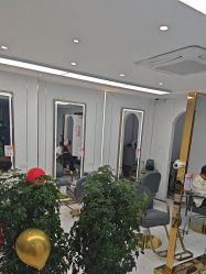-阿三造型烫染•接发
