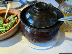 -八府香鸭·啫啫煲(华山路店)