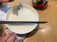 -三好食堂(煎饺·馄饨·肉饼米线·盛世广场店)