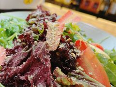 田园蔬菜沙拉配梅子油醋汁-LESCEDARS Brasserie Bistro香柏树