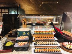 -松山湖凯悦酒店·Café自助餐厅·周末火舞秀表演