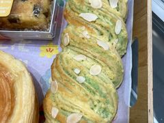 -好利来(高新枫叶广场店)