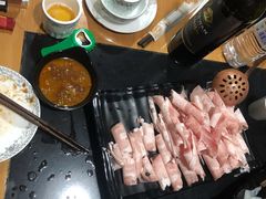 -果松木炭酸菜铜火锅·外婆参鸡汤