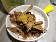 盐焗乳鸽-岭南真味·匠心粤菜(K11店)