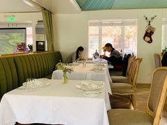 靠窗位-蝶舍·MAISON PAPILLON