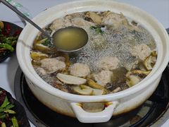 -蘑统田下·野生菌火锅