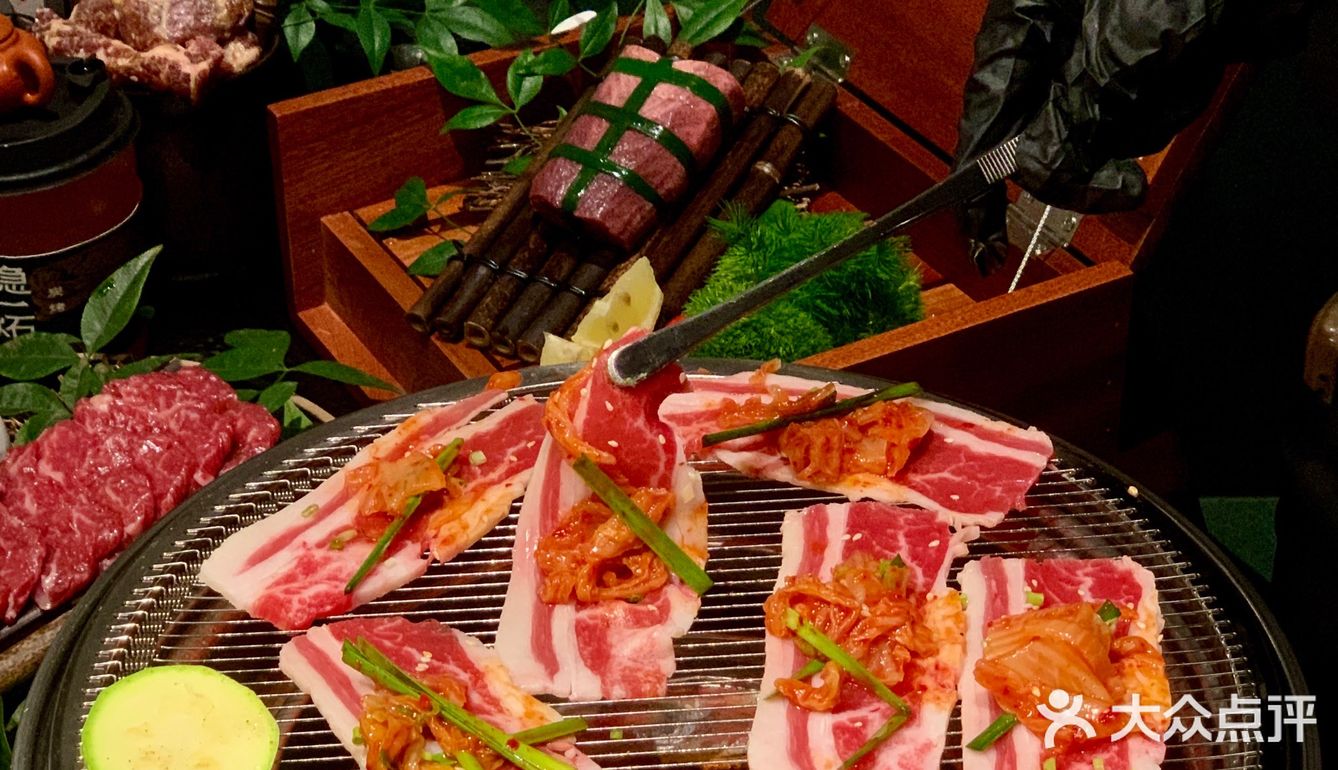 七夕带老婆来吃烤肉，被奖励了一千生活费！