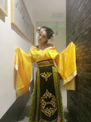 -盘子女人坊古装写真摄影(厦门总店)