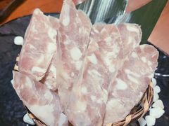樱花香肠-肉魁屋·烧肉·烧鸟·酒场(高新店)