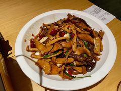 -关东小磨东北菜(上海长风大悦城店)