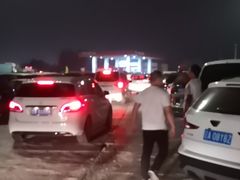-凌海服务区-停车场