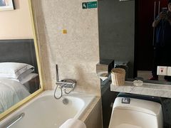 -汕头金海湾大酒店(万象城店)