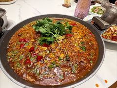 -万重锦·人文川菜馆(骡马市店)