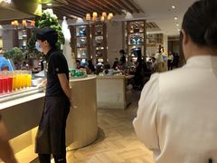 -雍和会海鲜姿造自助(湖东路店)