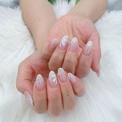 -七彩虹美甲美睫 半永久