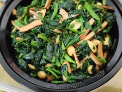 青年拌菜-青年公社烤鸭(青年路店)