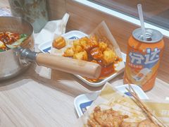 -魔都三兄弟酸辣粉·蘸卤炸串(虹桥万科店)