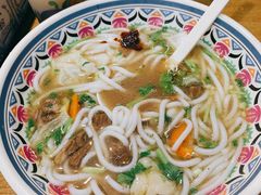-鑫花溪牛肉米粉(人民广场店)