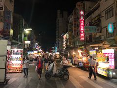 -六合夜市