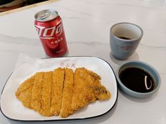 -馋三尺蟹粉小笼(人民广场店)