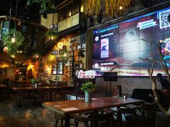 露天位-临界音乐酒馆·小龙虾·江湖菜(华熙LIVE·鱼洞店)