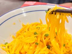 蟹黄咸蛋土豆丝-荆九爷爆炒桥头三嫩(夫子庙店)