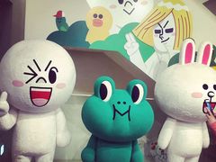 -LINE FRIENDS Garosu-gil Flagship Store