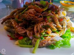 嘎巴虾-鸿运美食府