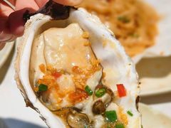 蒜蓉烤生蚝-蚝老板海鲜烧烤大排档(码头店)