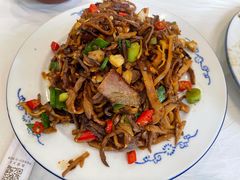 烟笋腊肉钵-新新湘菜馆(新中街二条店)