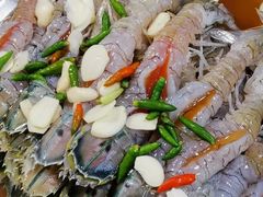 -席娜卡琳火车铁道夜市