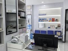 -光明眼镜·蔡司授权(徐泾店)