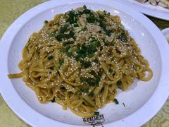 捞河粉-强记湛江鸡饭店·二十七年老字号(拱北店)