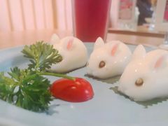 大白兔草莓椰汁糕-一笼小幸运