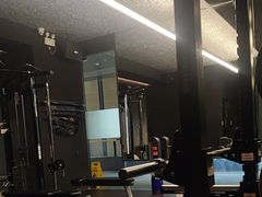-TOP健身私教工作室(侨香店)