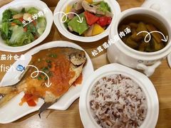 -雪梅月子中心(华侨城店)