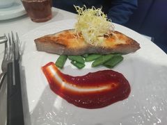 香煎比目鱼配辣番茄汁-港丽餐厅(天河城店)