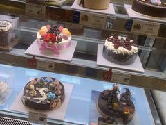 -巴黎贝甜(华堂新辰汇店)