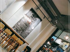 大堂-HELLO 27 意面·沙拉·帕尼尼