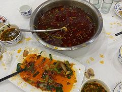 -乡土特色.冷锅鱼.牦牛肉汤锅