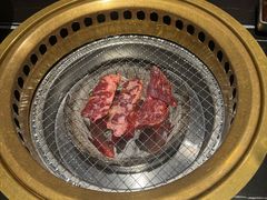-山川小町·极番烧肉(新地假日广场店)