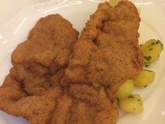 -中央咖啡馆