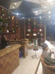 -PE SALON