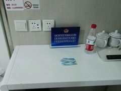 -小巢精品酒店(朝阳医院东大桥地铁站店)