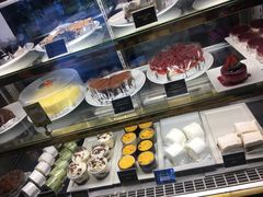 -莓园冰淇淋店