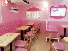 -Hello Kitty Cafe(弘大店)