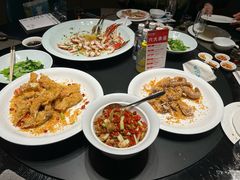 -忆江南·临江鱼馆