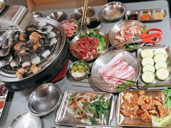-围炉肉舍丹东海鲜烤肉·烤活鳗(步行街店)